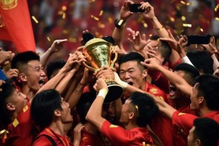 中国男足历史性首度晋级世界杯决赛圈书写绿茵新篇章
